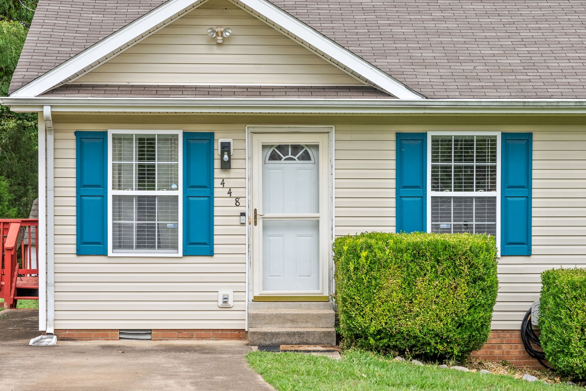448 Victory Road Clarksville, TN 37042 - Photo 4 of 28 Gallery Image 4