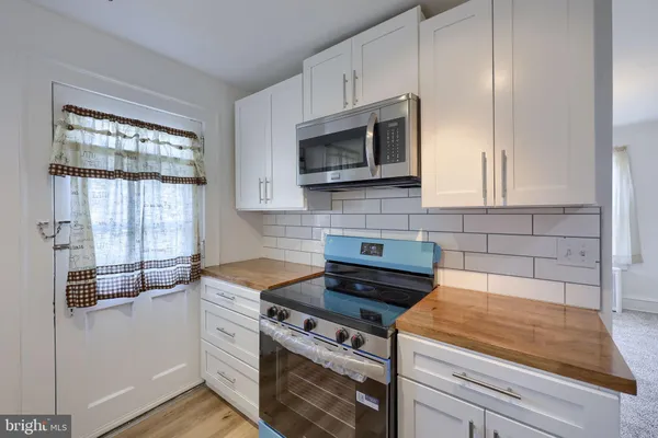 $295,000 | 561 Burrowes Avenue, Lancaster, PA 17602