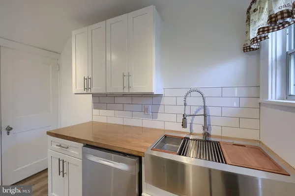 $295,000 | 561 Burrowes Avenue, Lancaster, PA 17602