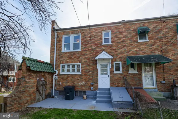 $295,000 | 561 Burrowes Avenue, Lancaster, PA 17602