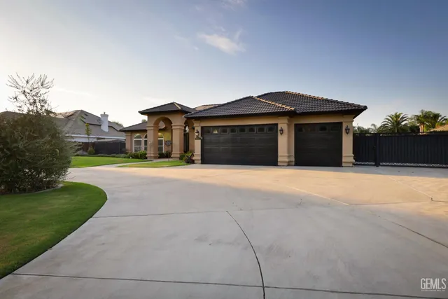 $1,199,000 | Undisclosed Address, Bakersfield, CA 93314