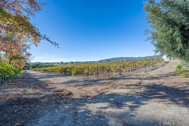$4,950,000 | 12625 Sierra Highway, Agua Dulce, CA 91390