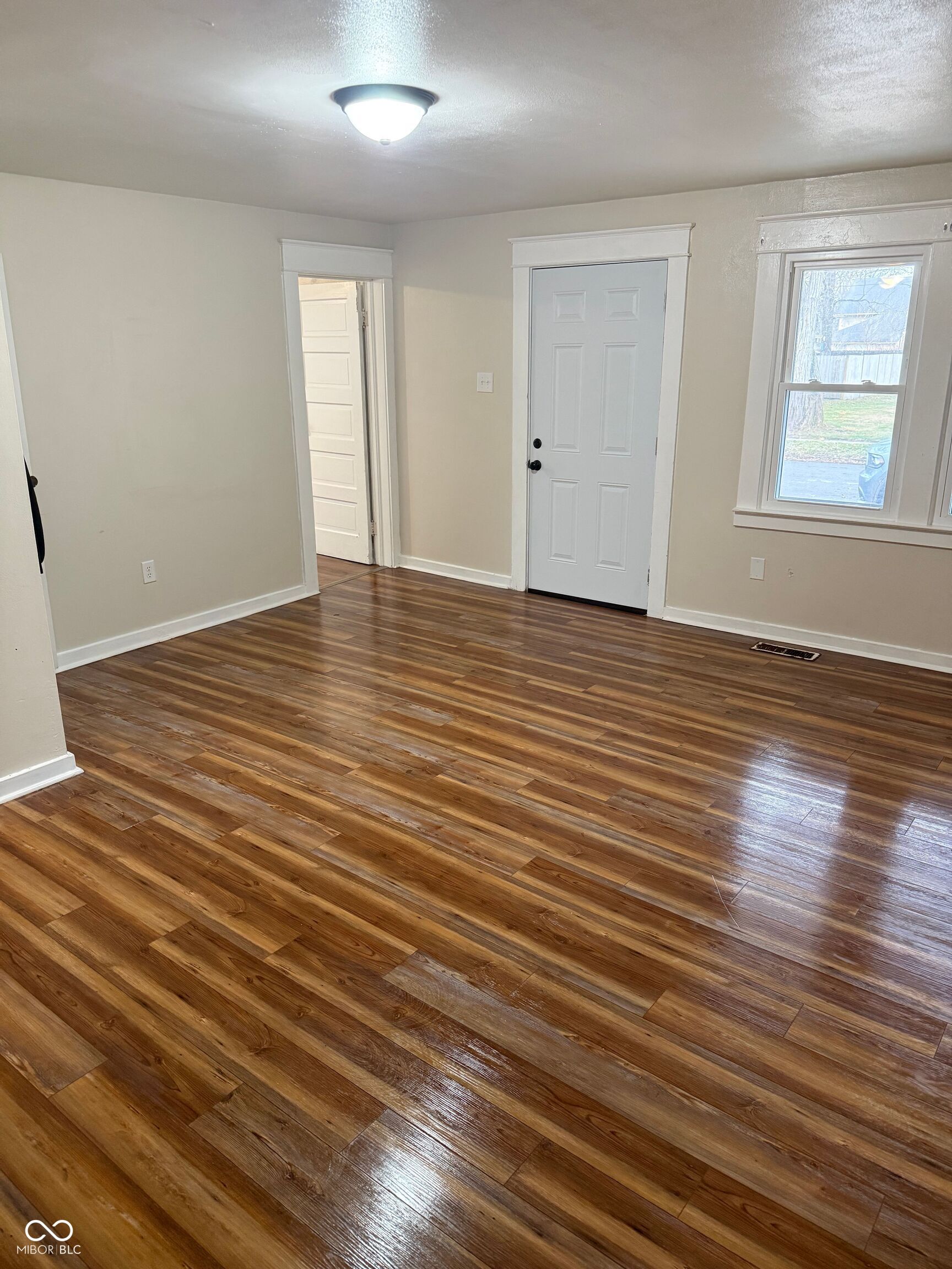 908 Walnut Street Anderson, IN 46012 - Photo 9 of 19