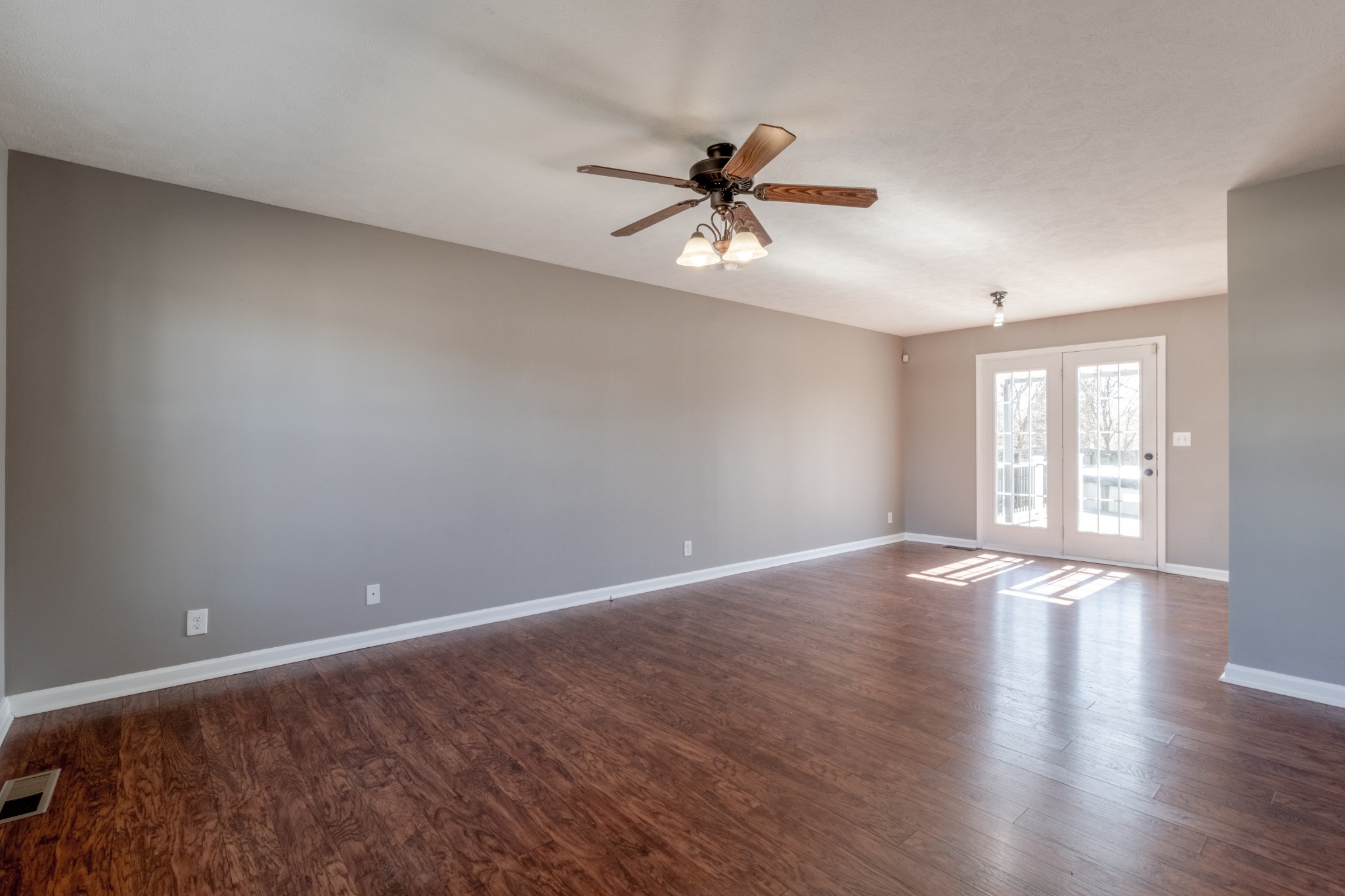 1816 Abrams Road Clarksville, TN 37042 - Photo 8 of 38 Gallery Image 8