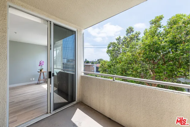 $949,950 | 8559 Alcott Street, Unit 301, Los Angeles, CA 90035