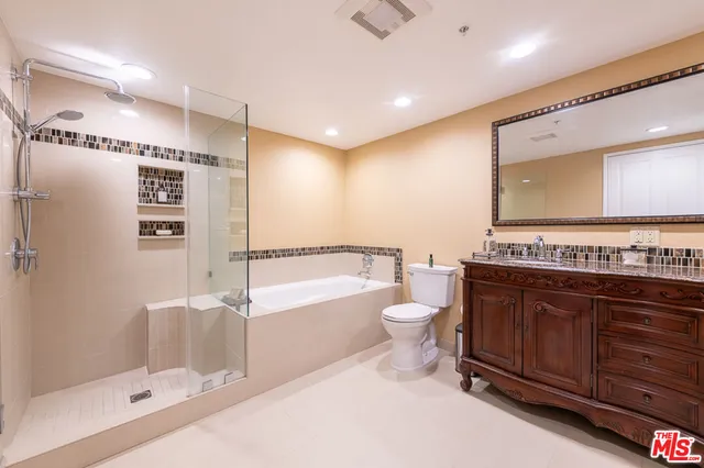 $949,950 | 8559 Alcott Street, Unit 301, Los Angeles, CA 90035