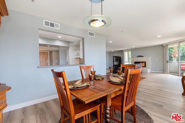 $949,950 | 8559 Alcott Street, Unit 301, Los Angeles, CA 90035