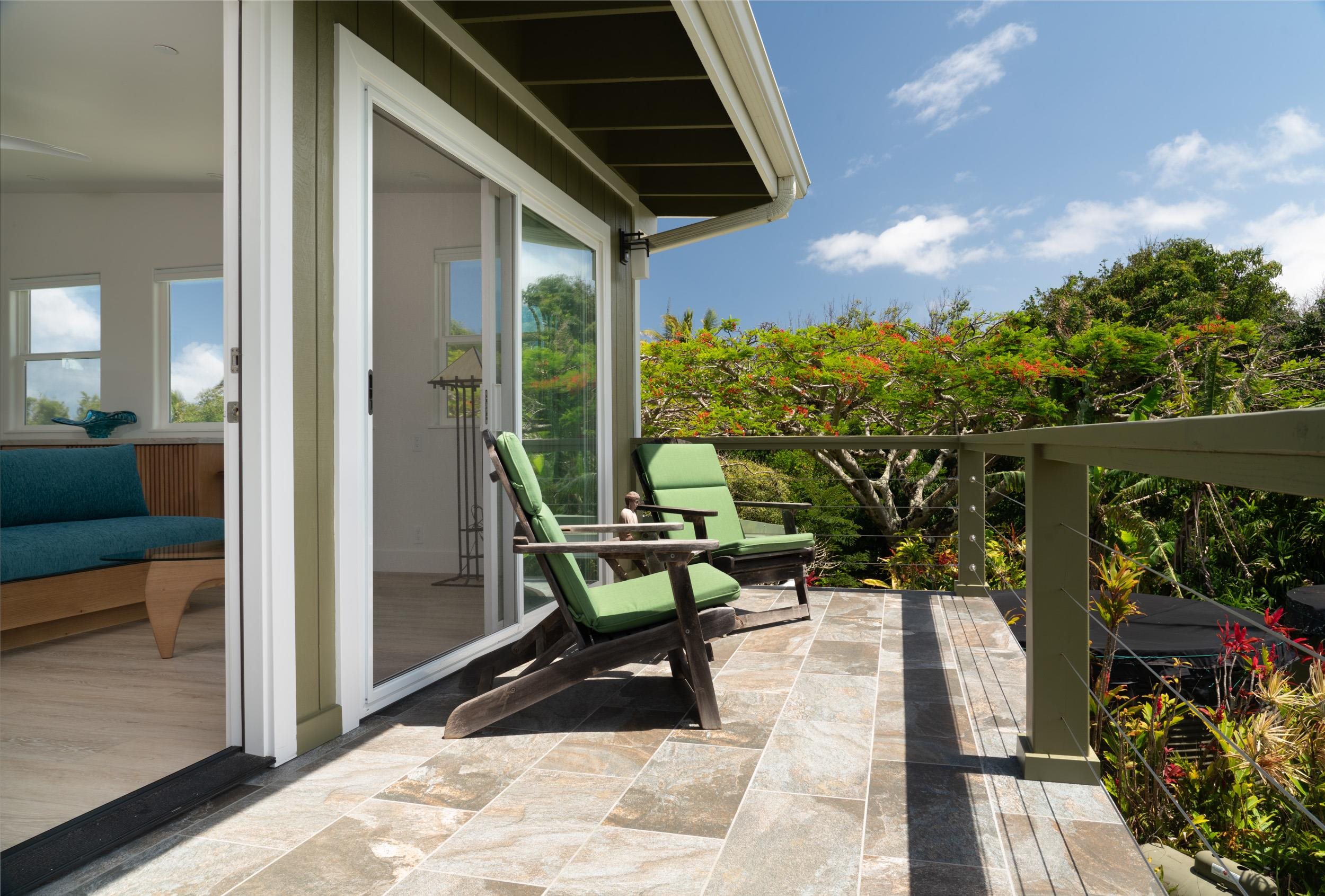 453 North Honokala Road Haiku, HI 96708 - Photo 24 of 33 a view of a porch with furniture