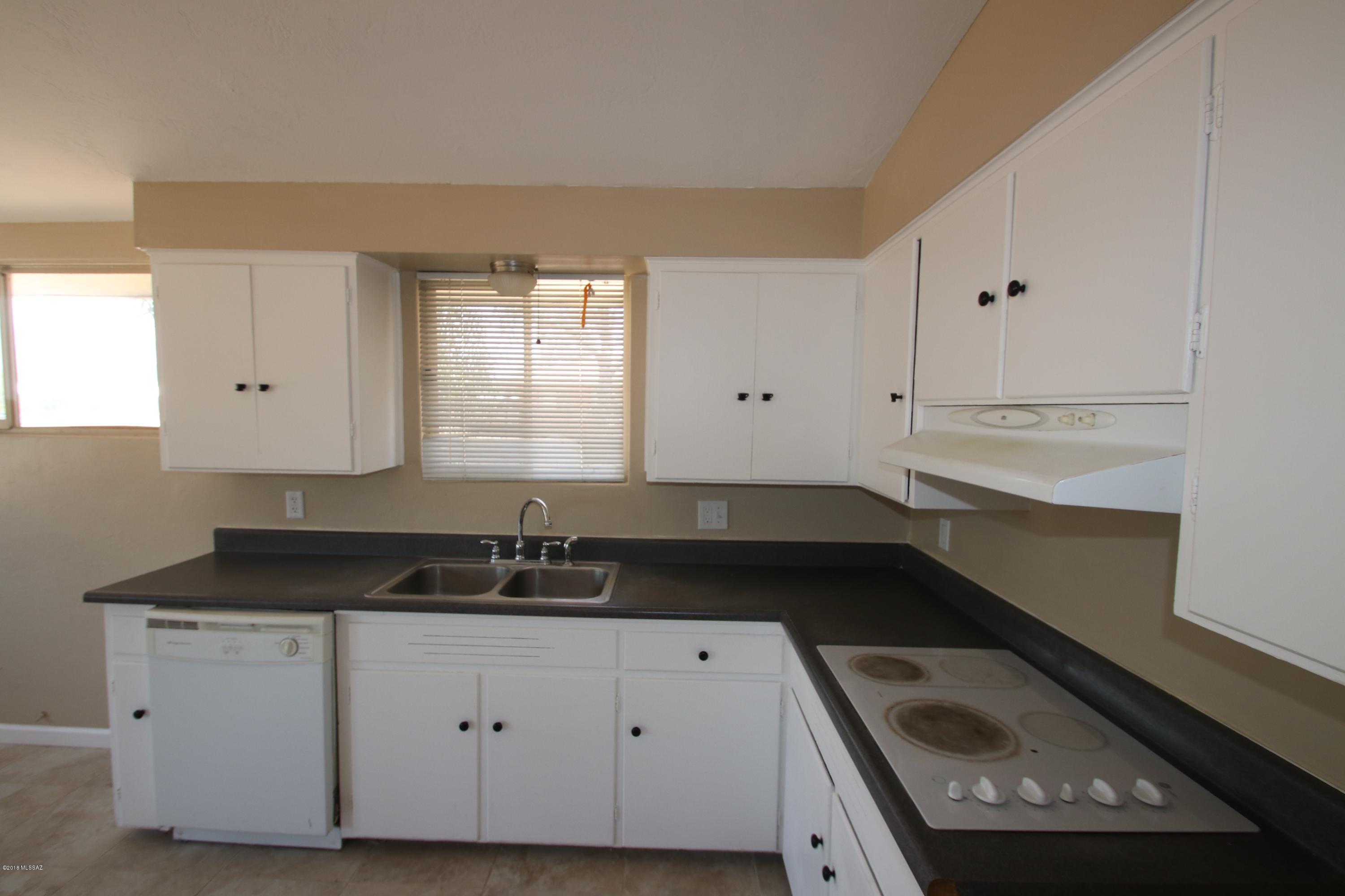 1918 West Spring Street Tucson, AZ 85745 - Photo 7 of 42 Gallery Image 7