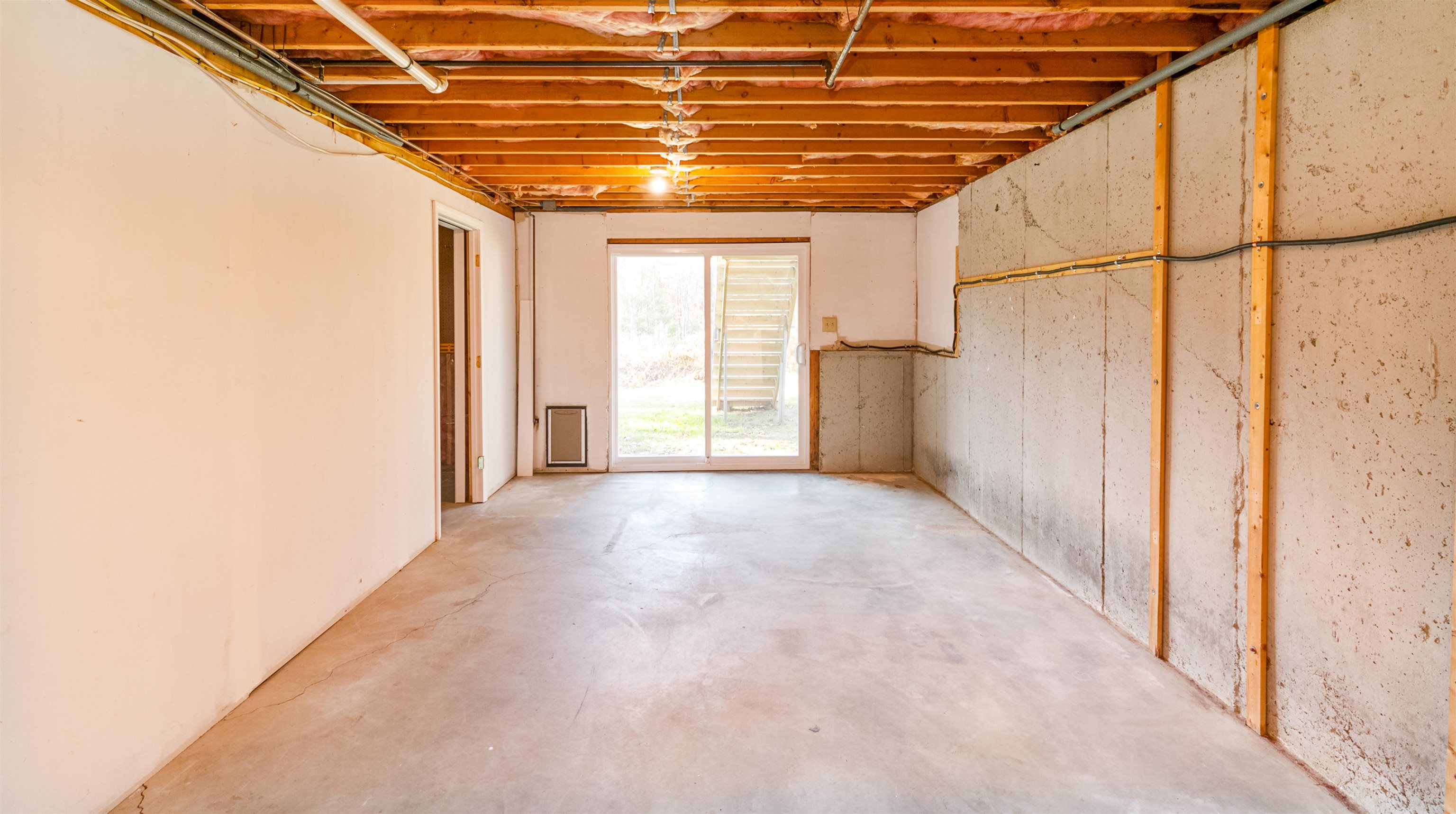 54 Dale Road, Unit B Hooksett, NH 03106 - Photo 31 of 40