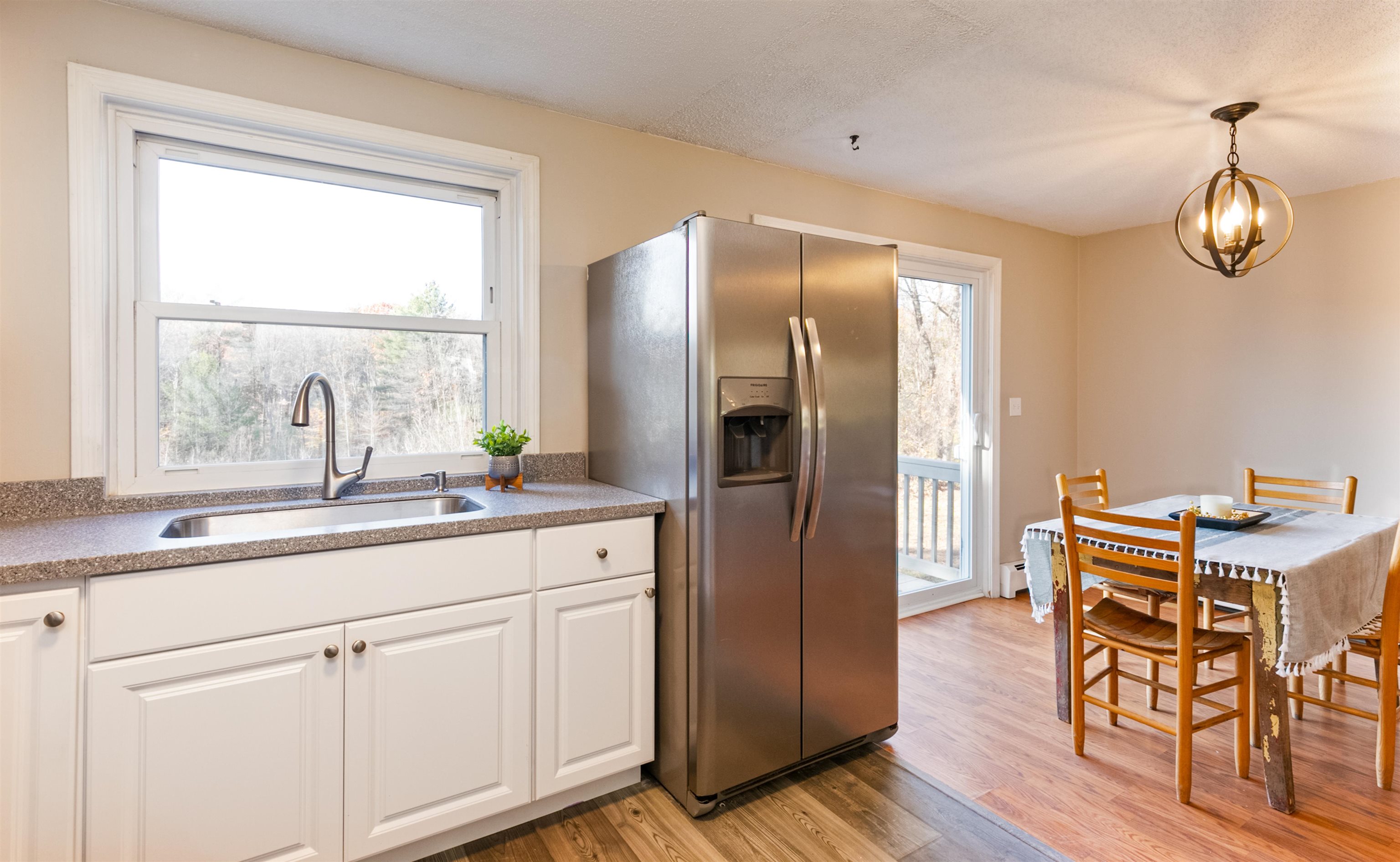 54 Dale Road, Unit B Hooksett, NH 03106 - Photo 7 of 40