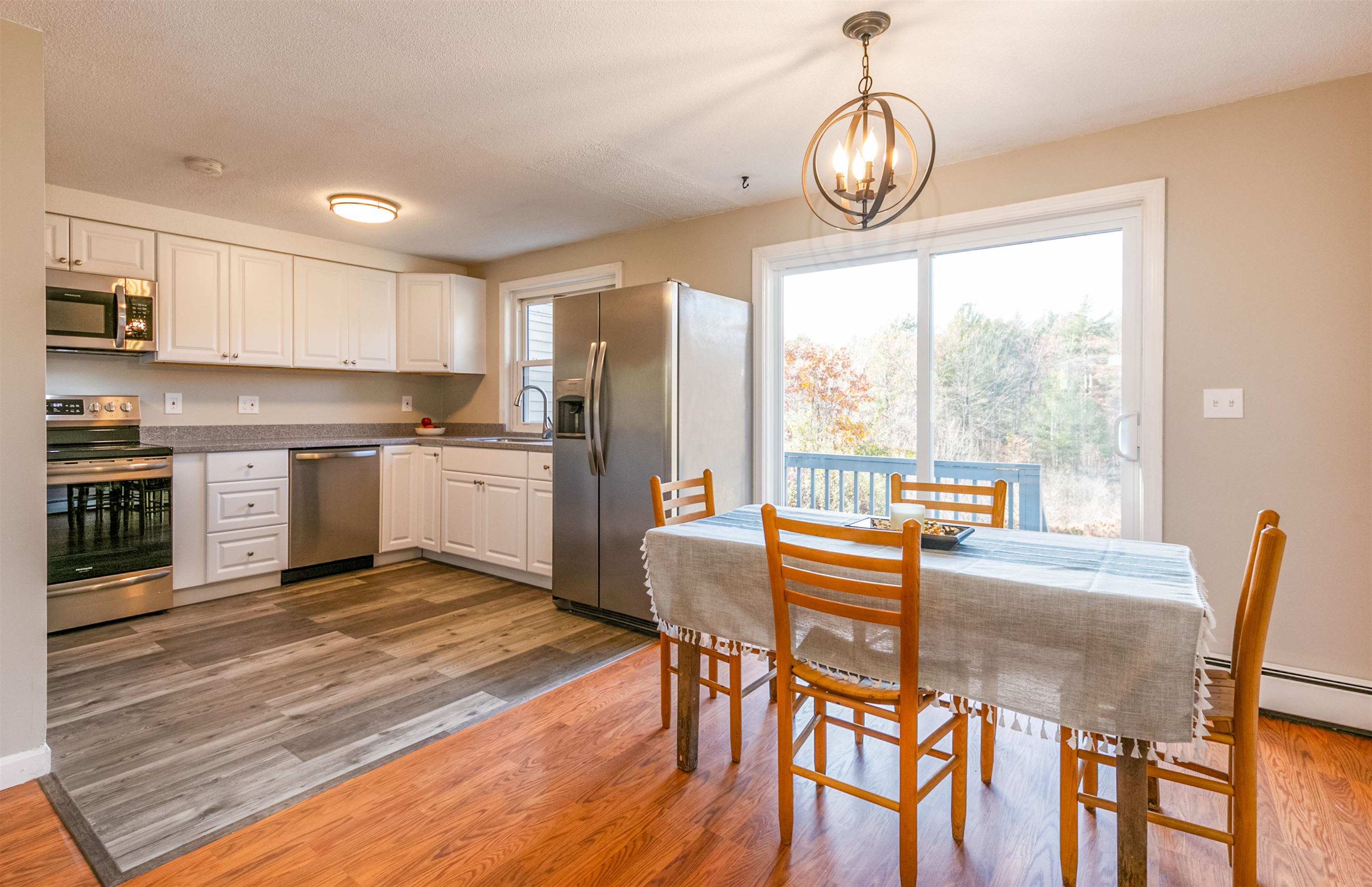 54 Dale Road, Unit B Hooksett, NH 03106 - Photo 8 of 40