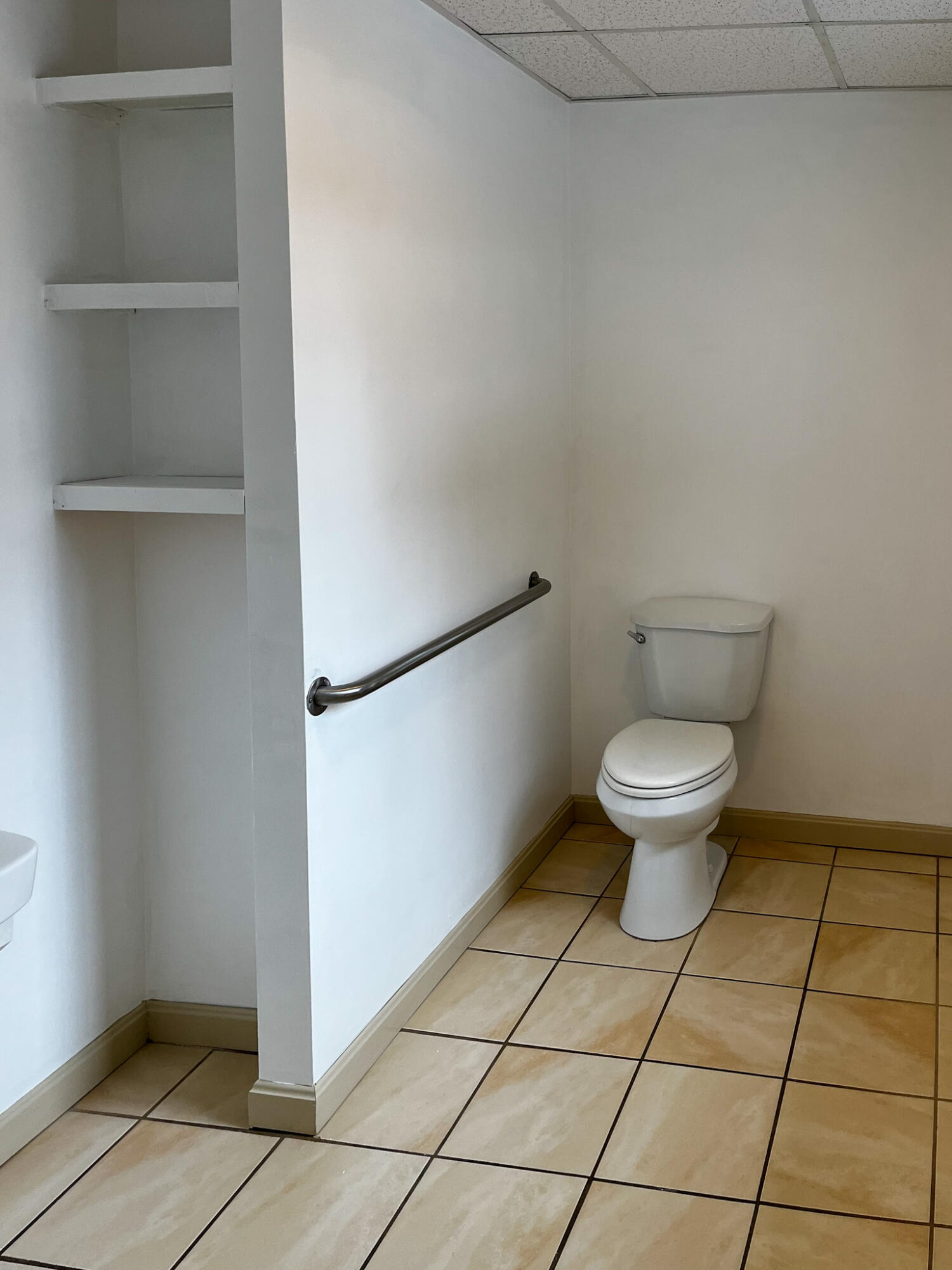 14 Rileys Way Palermo, ME 04354 - Photo 16 of 20 20230307_195543695_iOS