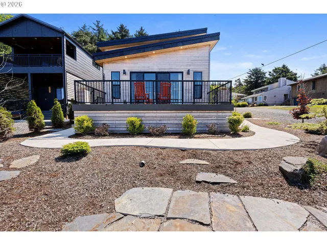 $2,050,000 | 2887 South Hemlock Street, Cannon Beach, OR 97110