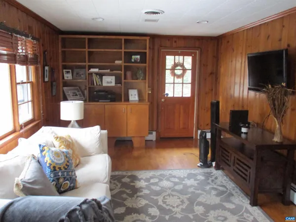 $2,300 | 721 Lyons Avenue, Charlottesville, VA 22902