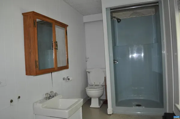 $2,300 | 721 Lyons Avenue, Charlottesville, VA 22902