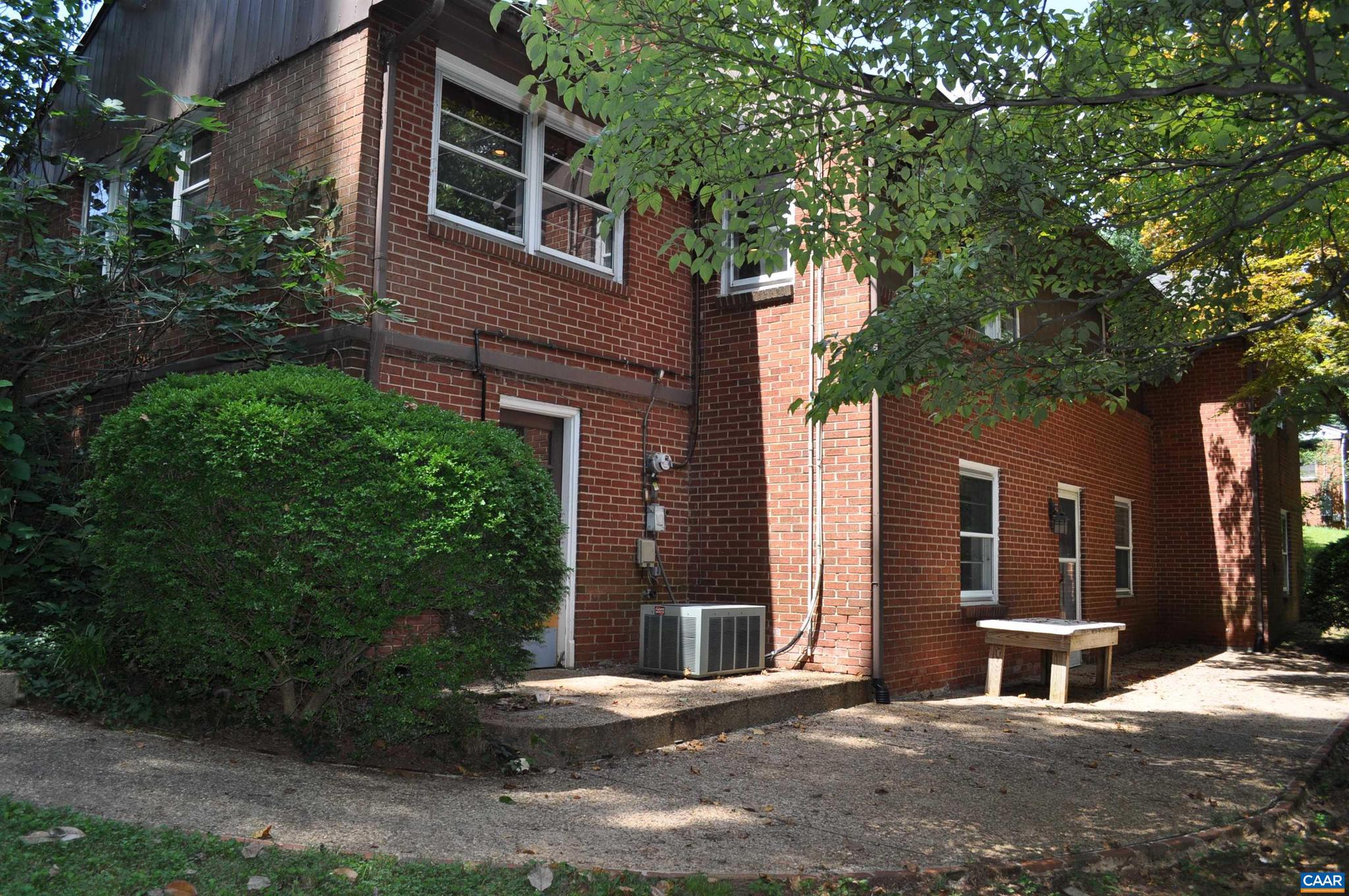 721 Lyons Avenue Charlottesville, VA 22902 - Photo 2 of 22