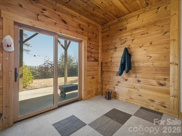 $829,000 | 1016 Horizon Trail, Nebo, NC 28761