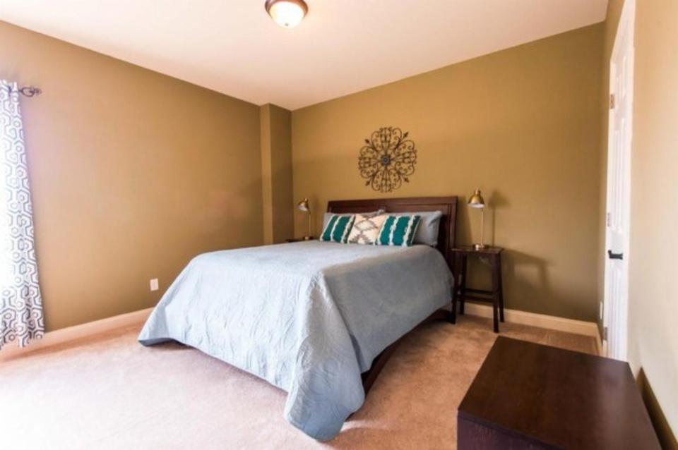 6762 Kenton Ridge Circle Chattanooga, TN 37421 - Photo 24 of 40 Downstairs Bedroom 2