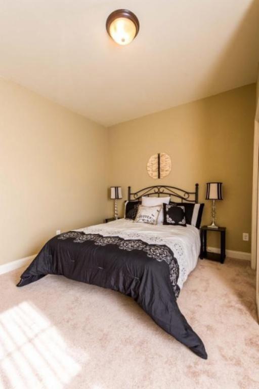 6762 Kenton Ridge Circle Chattanooga, TN 37421 - Photo 27 of 40 Downstairs Bedroom Left