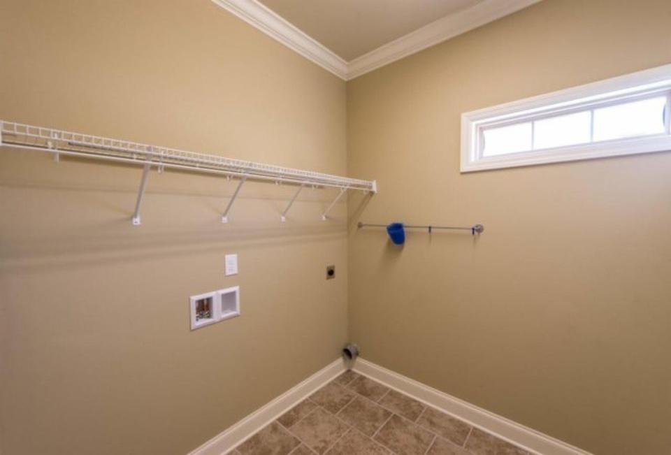 6762 Kenton Ridge Circle Chattanooga, TN 37421 - Photo 34 of 40 Laundry Room