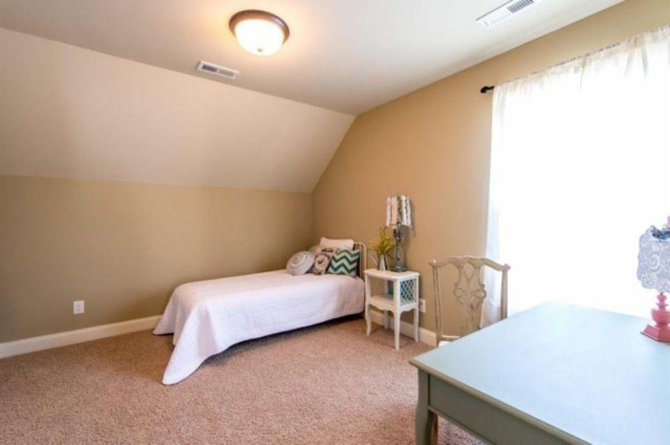 6762 Kenton Ridge Circle Chattanooga, TN 37421 - Photo 39 of 40 Upstairs BR Left 2