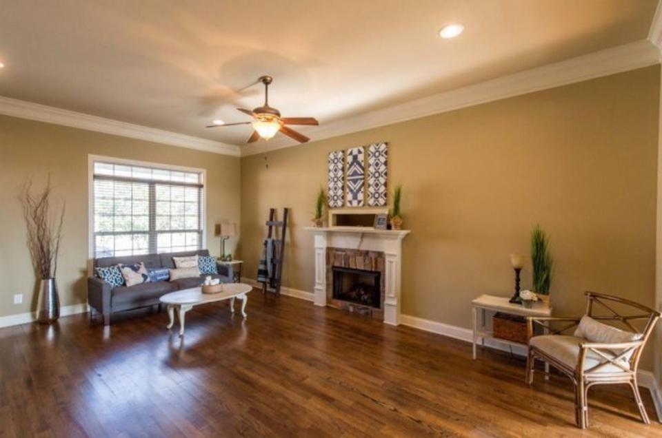 6762 Kenton Ridge Circle Chattanooga, TN 37421 - Photo 7 of 40 Living Room 2