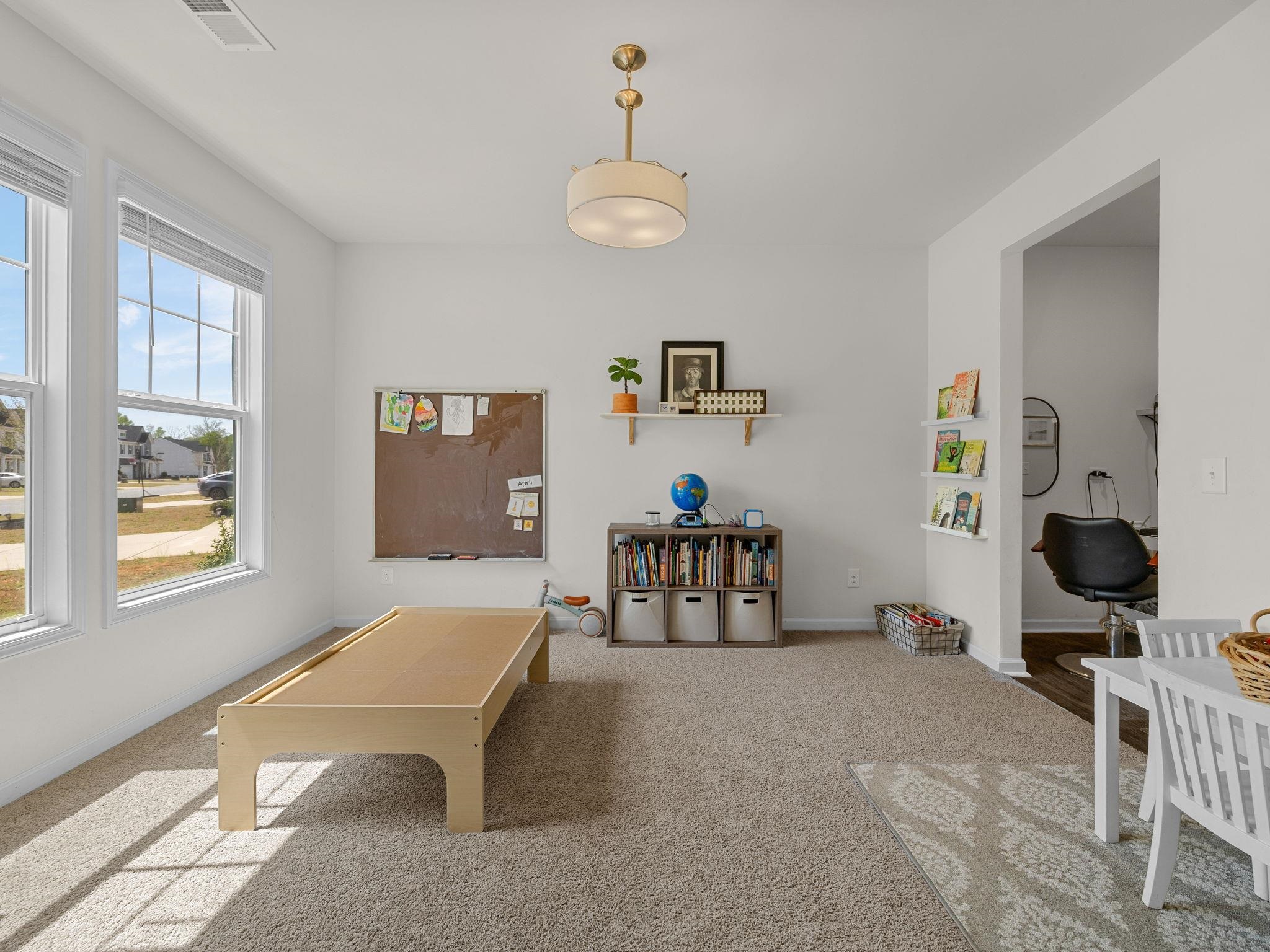 727 Chesterfield Court Boiling Springs, SC 29316 - Photo 11 of 45