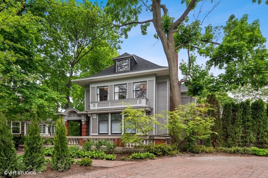 1217 Ridge Avenue Evanston, IL 60202 - Photo 1 of 39