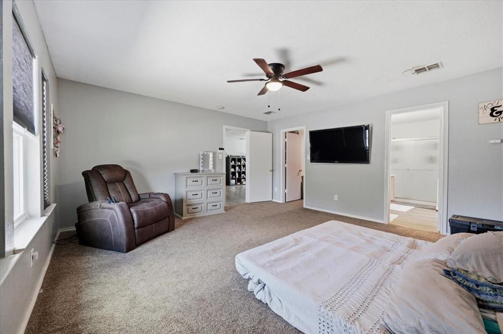 2423 Ranchview Drive Grand Prairie, TX 75052 - Photo 18 of 28 Gallery Image 18