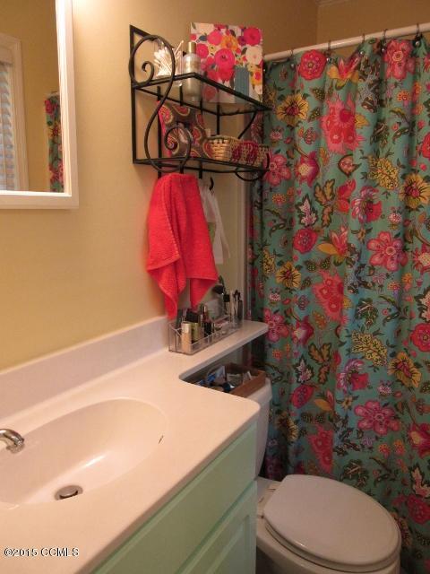 4917 Morton Road New Bern, NC 28562 - Photo 17 of 47 16-Private Bath