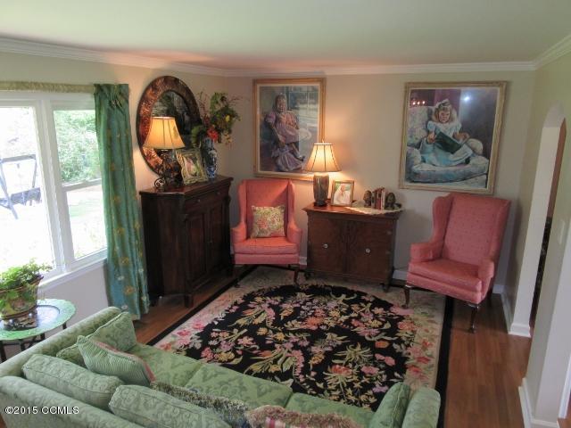 4917 Morton Road New Bern, NC 28562 - Photo 3 of 47 3-Living Room