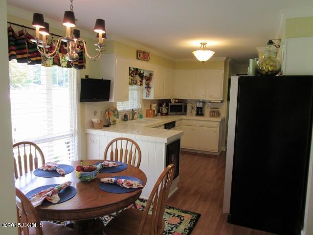 4917 Morton Road New Bern, NC 28562 - Photo 4 of 47 4-Bright & Cozy