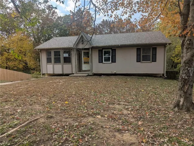 $147,200 | 228 Southeast 101st Road, Warrensburg, MO 64093