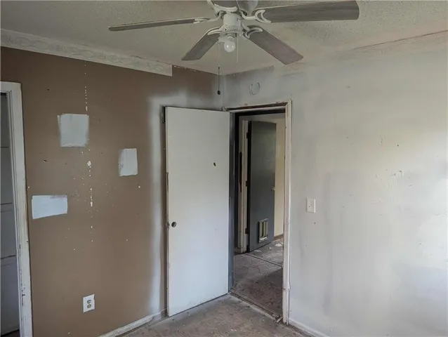 $147,200 | 228 Southeast 101st Road, Warrensburg, MO 64093