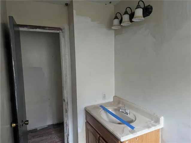 $147,200 | 228 Southeast 101st Road, Warrensburg, MO 64093