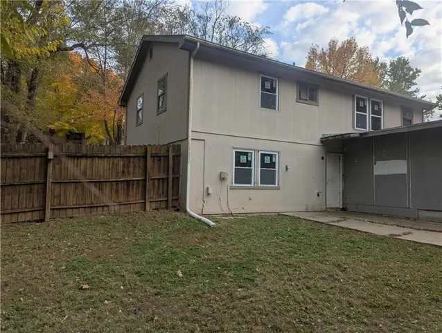 $147,200 | 228 Southeast 101st Road, Warrensburg, MO 64093