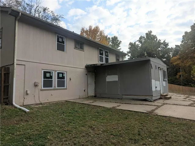 $147,200 | 228 Southeast 101st Road, Warrensburg, MO 64093
