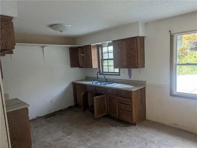 $147,200 | 228 Southeast 101st Road, Warrensburg, MO 64093