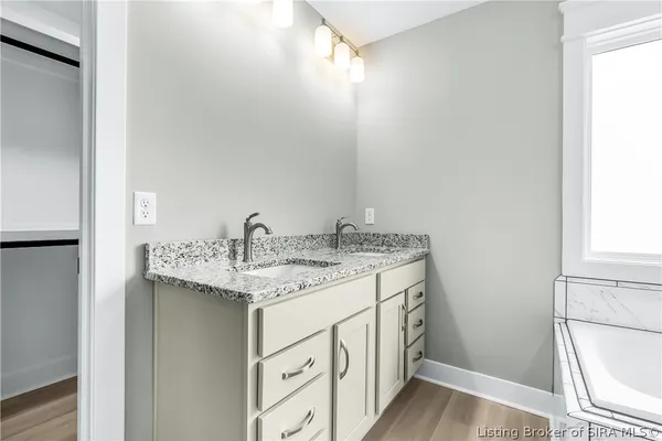 $329,900 | 13947 Deer Run Trace, Floyds Knobs, IN 47143