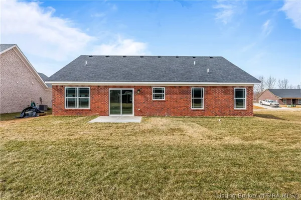 $329,900 | 13947 Deer Run Trace, Floyds Knobs, IN 47143