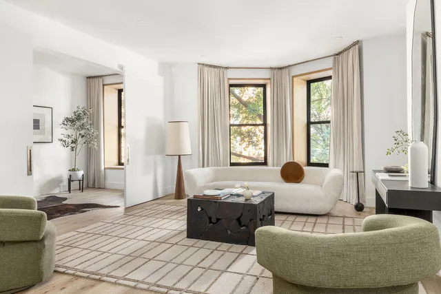 a swimming pool with mountain view