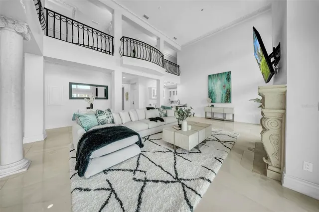 $3,899,999 | 124 Leeward Island, Clearwater Beach, FL 33767