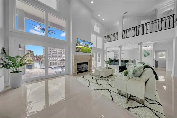 $3,699,999 | 124 Leeward Island, Clearwater Beach, FL 33767
