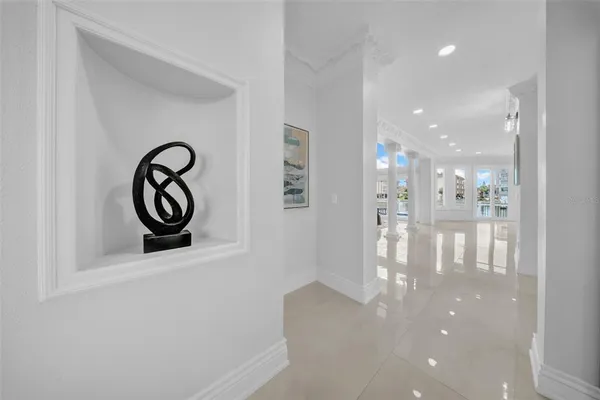 $3,699,999 | 124 Leeward Island, Clearwater Beach, FL 33767