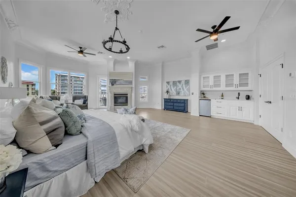 $3,699,999 | 124 Leeward Island, Clearwater Beach, FL 33767