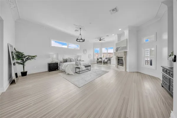 $3,699,999 | 124 Leeward Island, Clearwater Beach, FL 33767