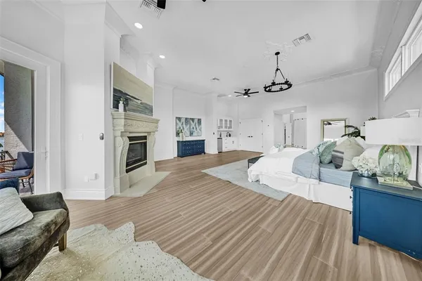 $3,699,999 | 124 Leeward Island, Clearwater Beach, FL 33767