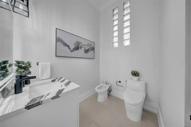 $3,899,999 | 124 Leeward Island, Clearwater Beach, FL 33767