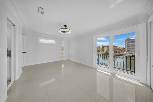 $3,699,999 | 124 Leeward Island, Clearwater Beach, FL 33767